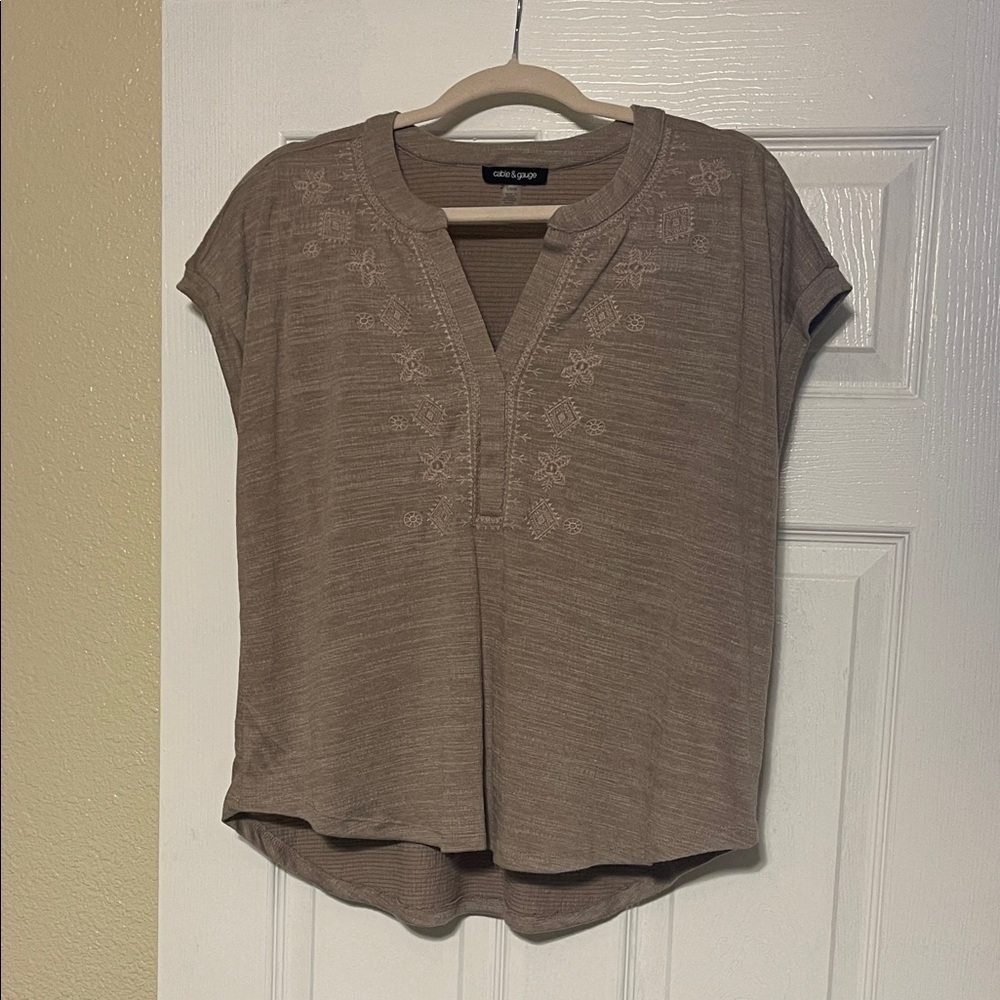 Cable & Gauge Taupe Embroidered Blouse